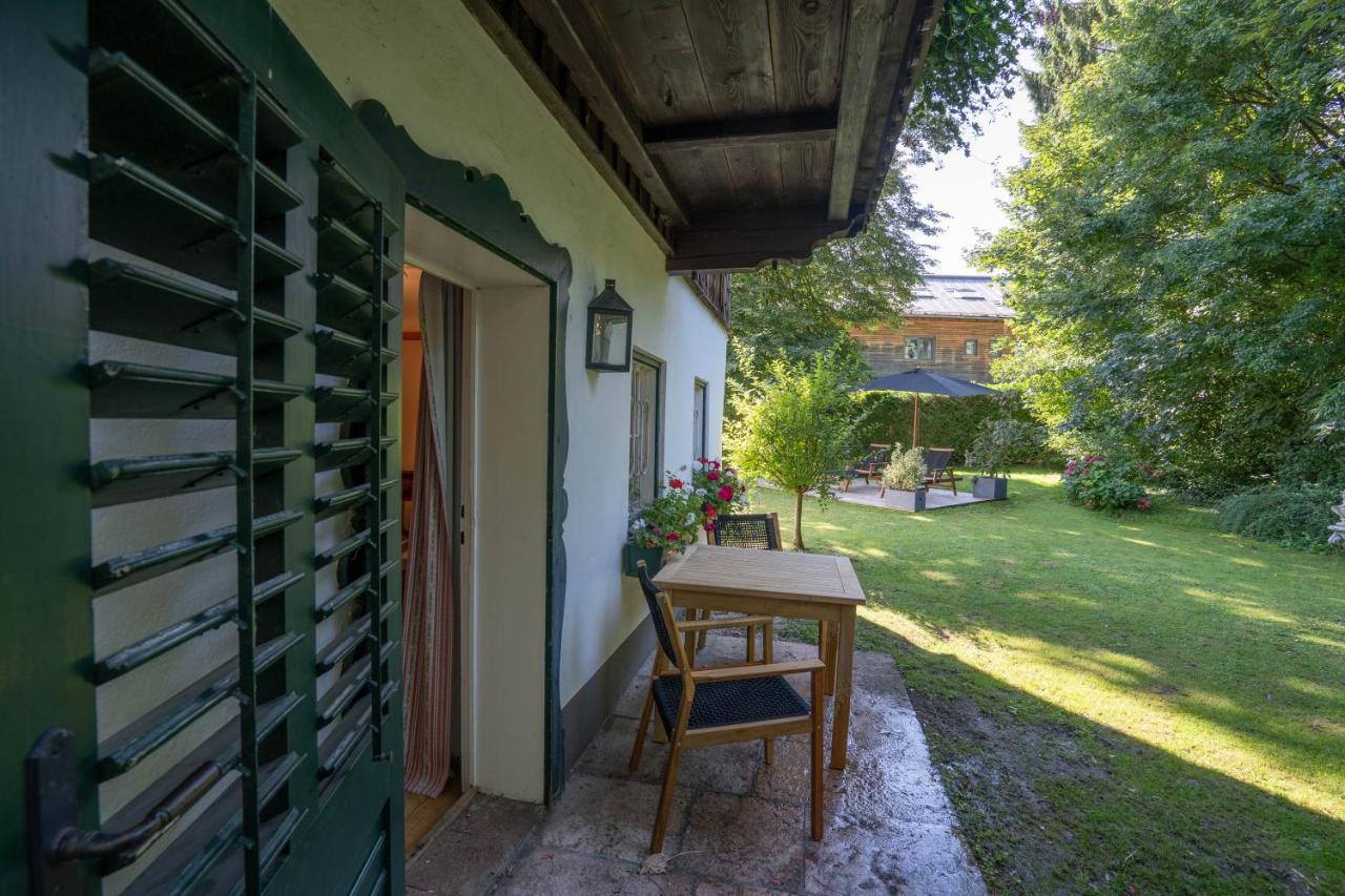 Der Schlosswirt Zu Anif - Biedermeierhotel Und Restaurant Exteriér fotografie