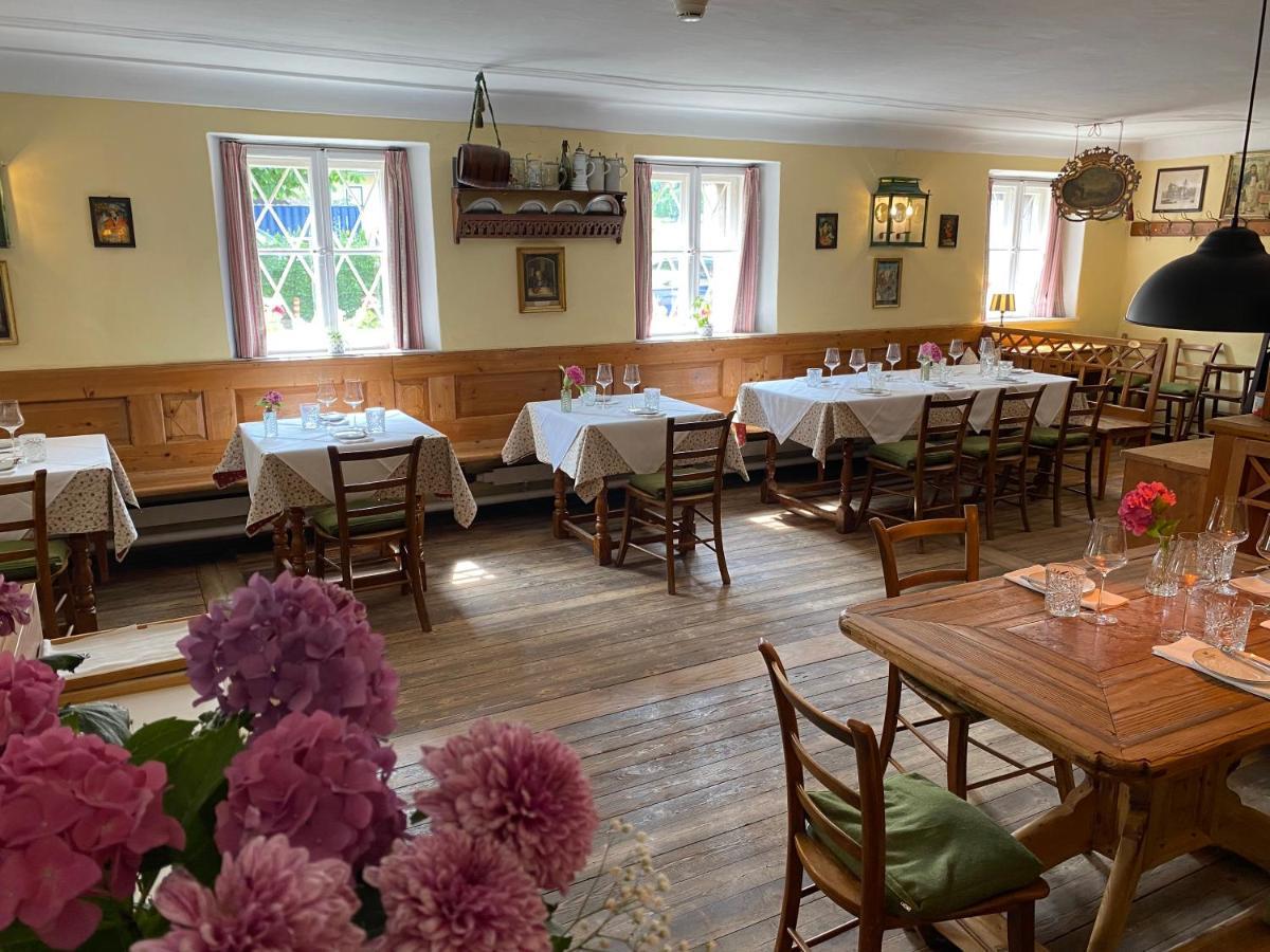 Der Schlosswirt Zu Anif - Biedermeierhotel Und Restaurant Exteriér fotografie